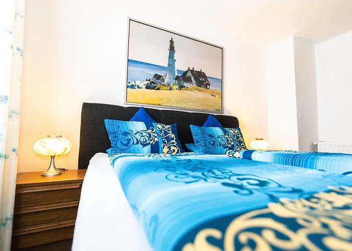 坦能豪夫旅馆 2* Lütz