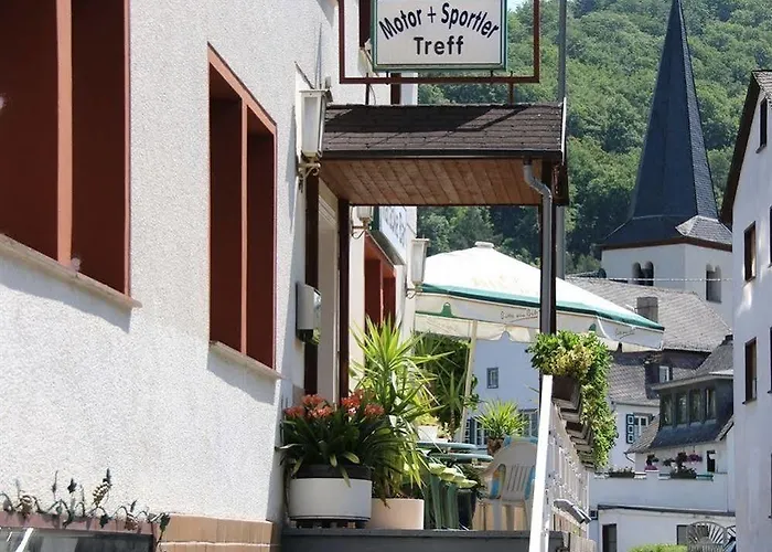 坦能豪夫旅馆 2*