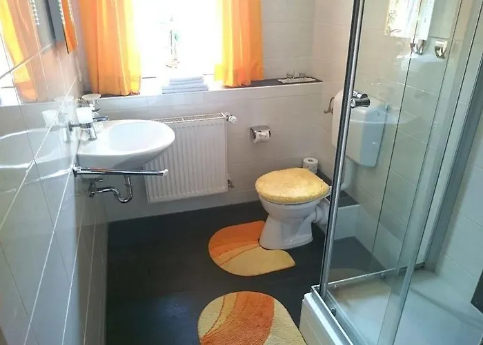 坦能豪夫旅馆 招待所 2*