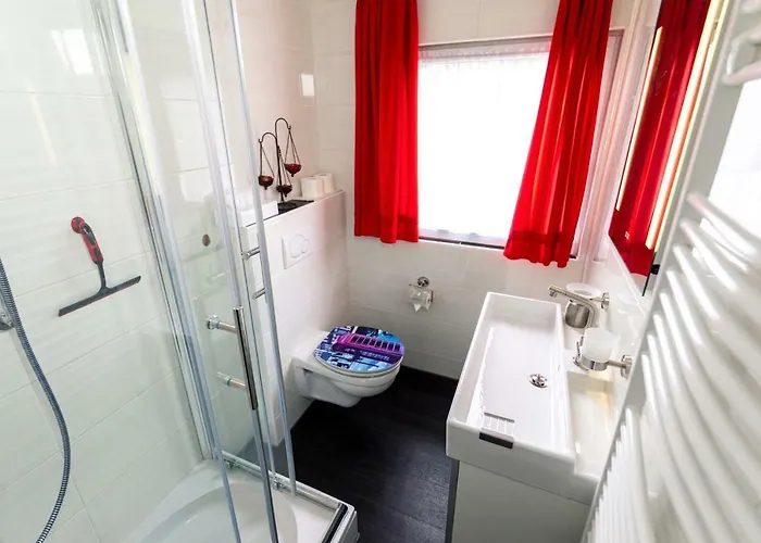 坦能豪夫旅馆 招待所 2*